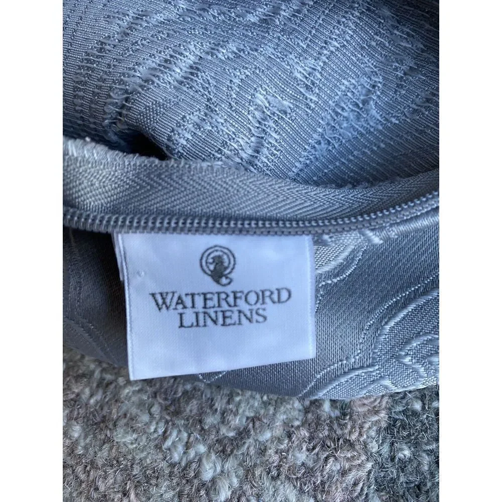 WATERFORD FINE LINENS SET OF 2 Standard ZIPPERED PILLOW SHAMS